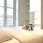 127 - Appartement neuf&luxueux Paris 2ème 4Pers